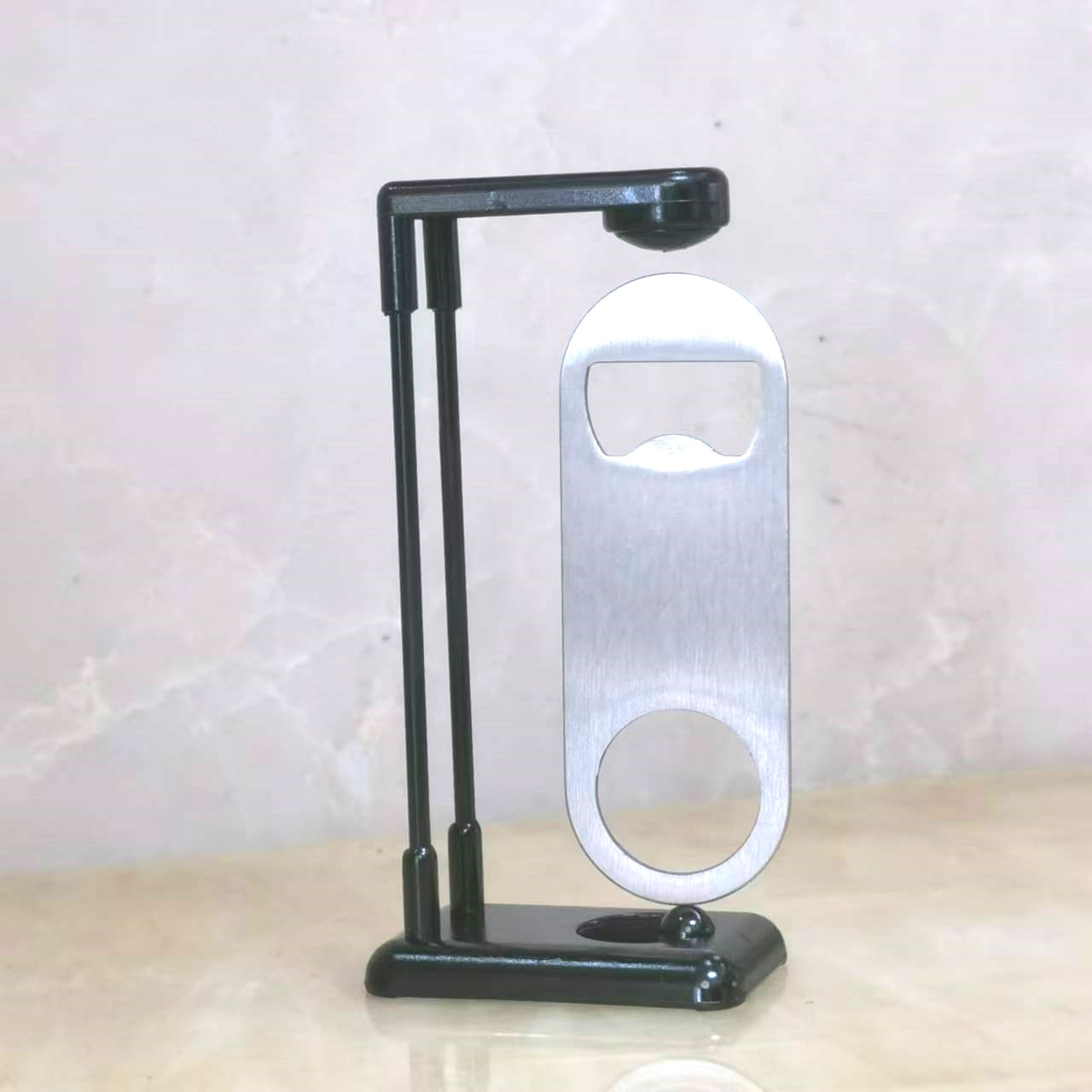 Abridor de botellas de levitac - Home Cooking Restaurant reseña y precio